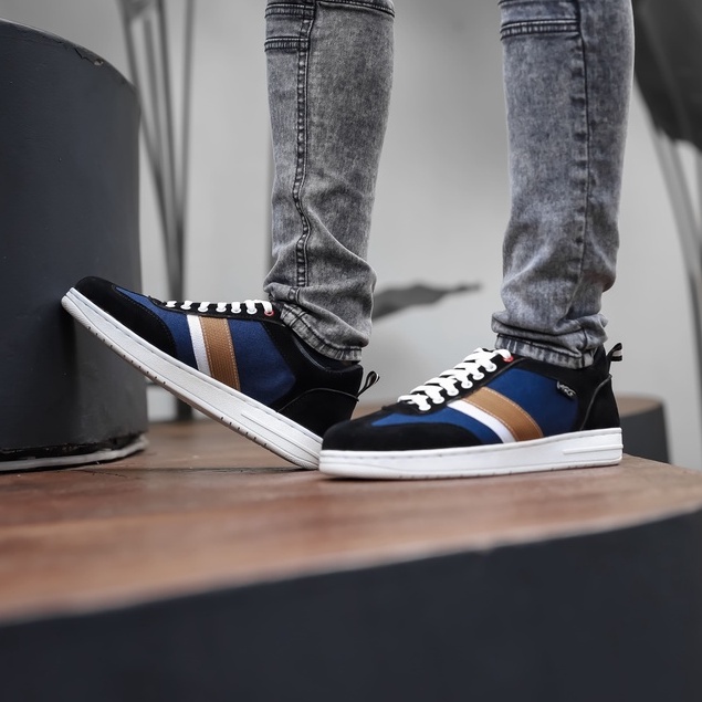 Wilson Navy | Sepatu Sneakers Putih Pria Casual Polos Original Putih Cowok Ori Footwear | FORIND x ARF