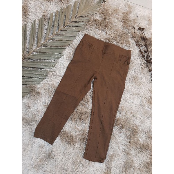 Celana Coklat Wanita/ Celana Wanita Preloved /Celana Scuba Wanita/ Celana Ketat Wanita / Celana Mura
