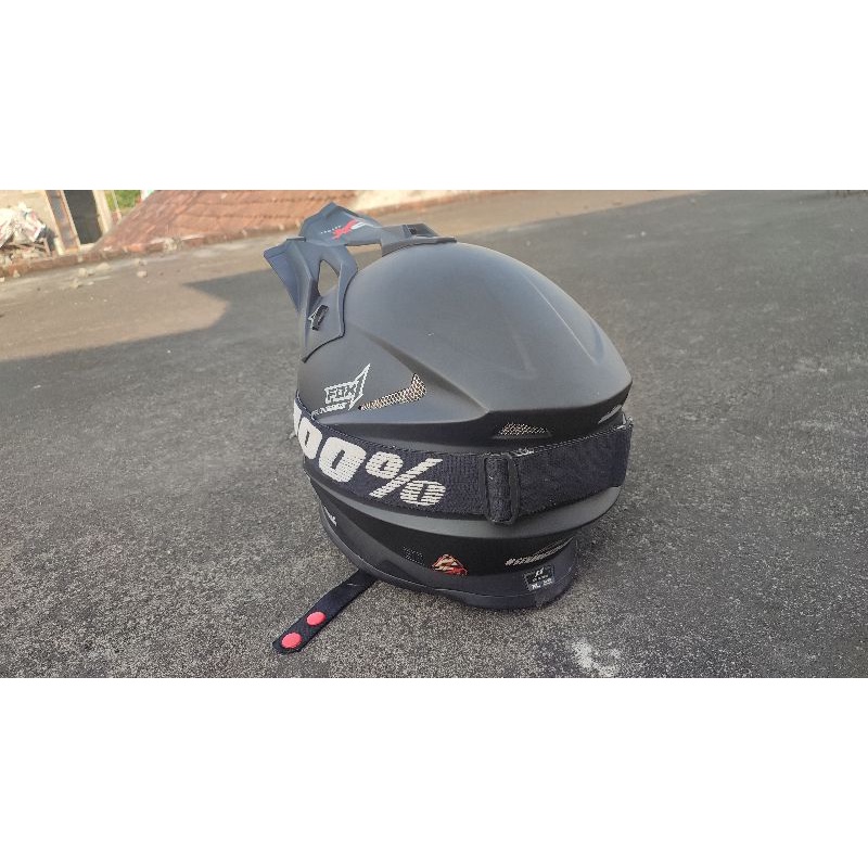 Helm JPX Bekas