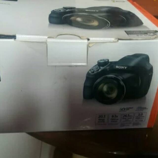 Camera sony dsc h-400