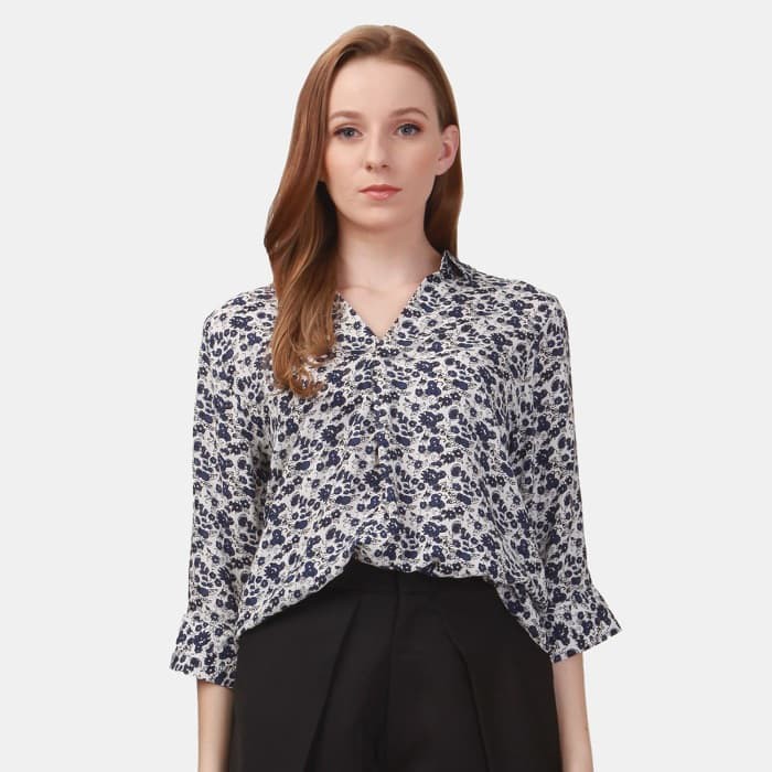 REE Effortless V-Neck Floral Blouse