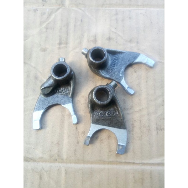 Capit udang transmisi cakaran rasio shift fork garpu pemindah cb gl 100 125 max pro platina series