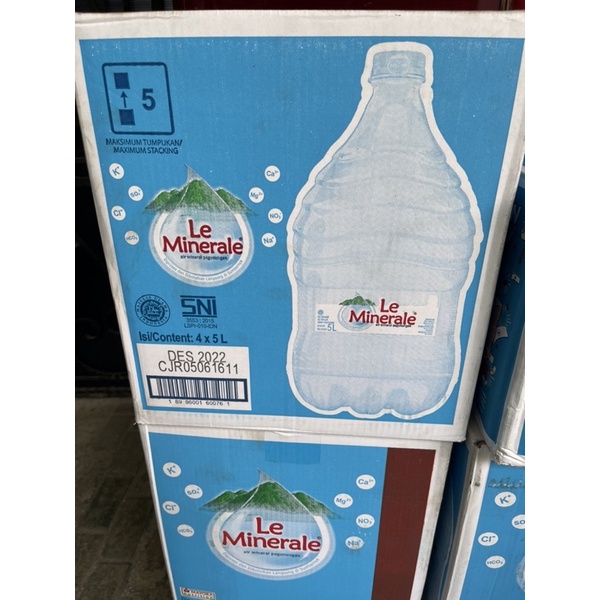 Air Mineral Kemasan Galon Putih le minerale 5 liter sekali pakai mineral aqua vit cleo