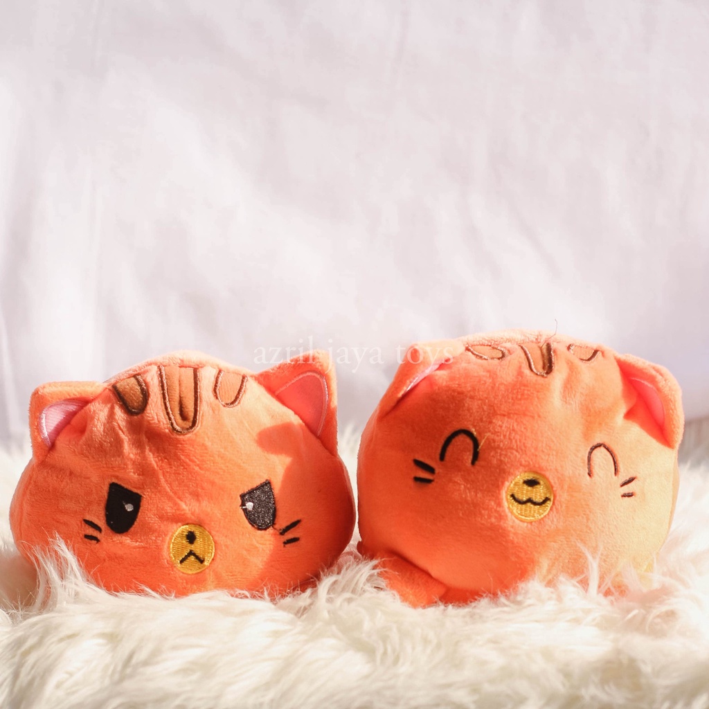 Boneka Kucing Dua Sisi Reversible Cat