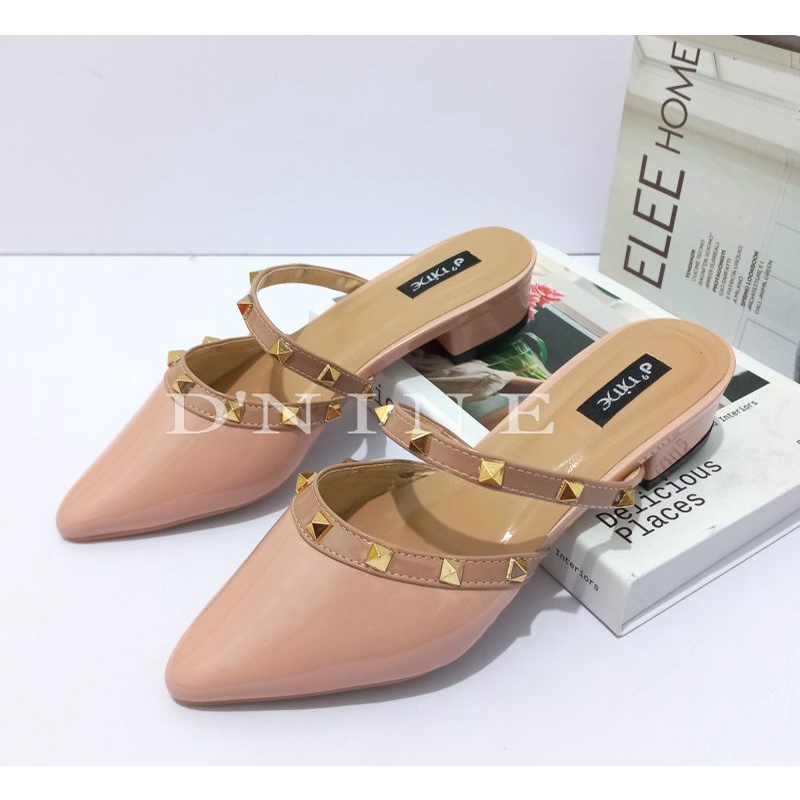 Sepatu Wanita Sepatu hak mules 3cm piramid YY 02