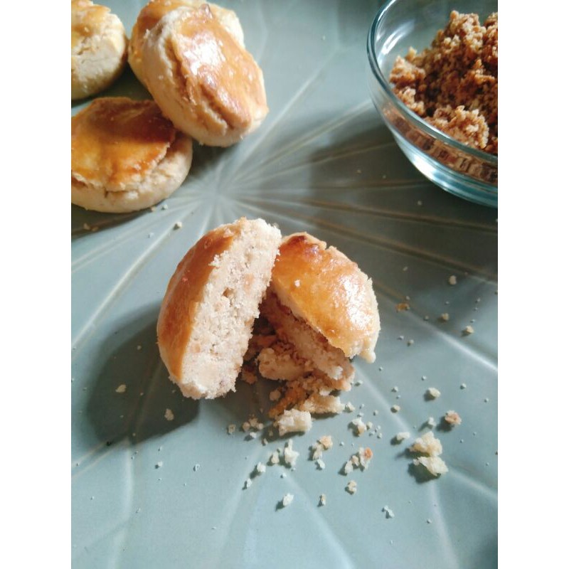 

Kue Kacang Dapur Zaky (Khas ditumbuk, tekstur renyah dan tebal)