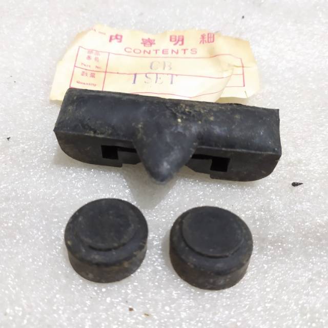 Karet ganjal tangki karet tangki cb cb100 cb125 NOS