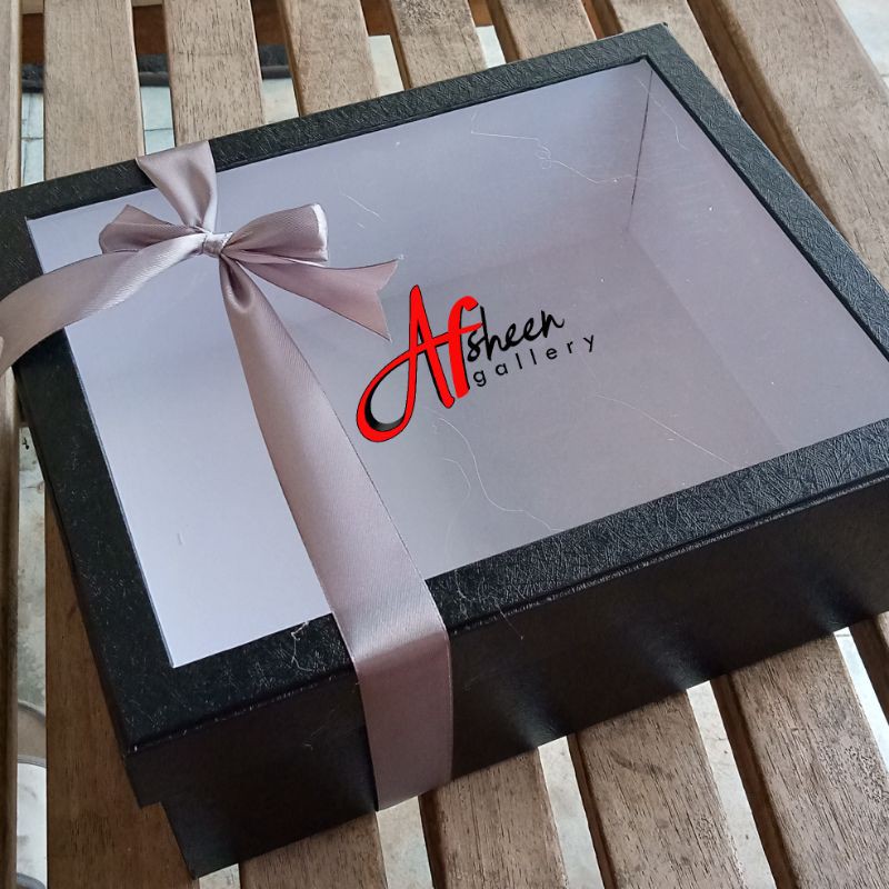 

GIFT BOX / BRIDESMAID BOX / BOX HAMPERS / BOX KADO