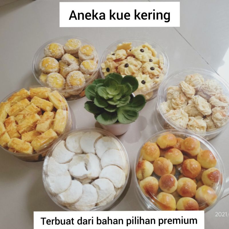 

KUE KERING / JAJANAN KHAS LEBARAN