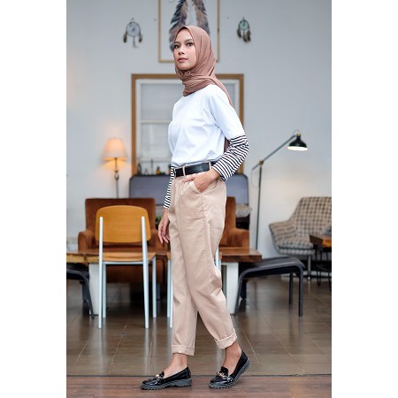 NUDE BAGGY  PANTS  PREMIUM AMERICAN DRILL IMPOR SIZE S M L  NUDE BAGGY  PANTS  PREMIUM AMERICAN DRILL IMPOR SIZE S M L