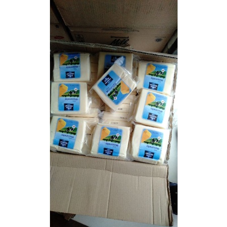 

RK 01 Keju Mozarella Oldenburger 200 gram/Impor Halal Dari Jerman
