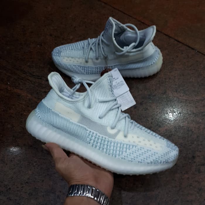 Asli Sepatu Adidas Yezzy 350 V2 Cloud White Original Murah Sport Running