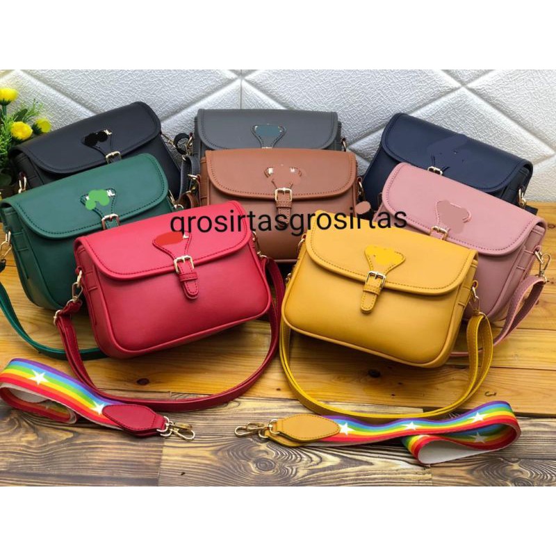 Tas slempang GESFER LIDAH KODE 939 UK 22X16CM