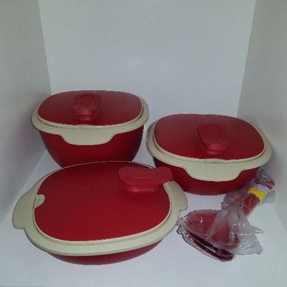 Warmie tup set tupperware merah