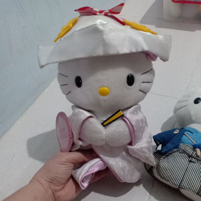 Boneka Hello kitty japanese wedding