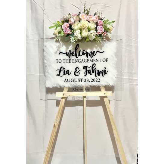 Standing Welcome Sign