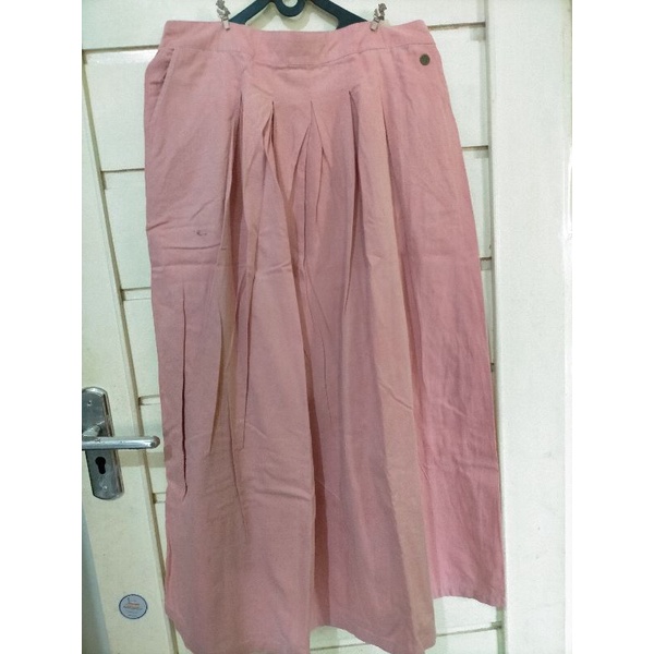 PRELOVED ROK CORNICHE