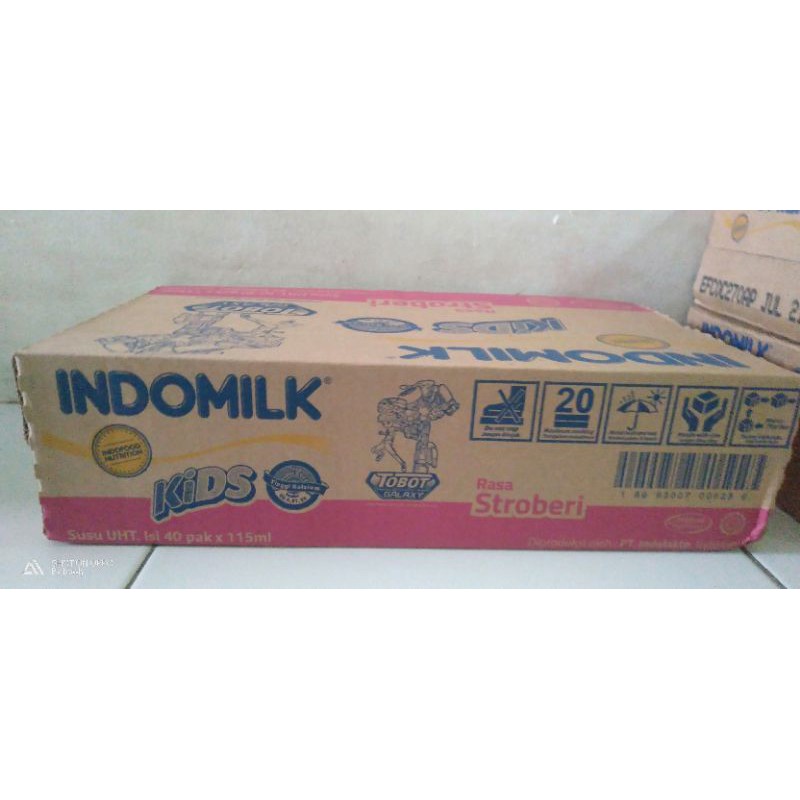 

UHT milk strawberry