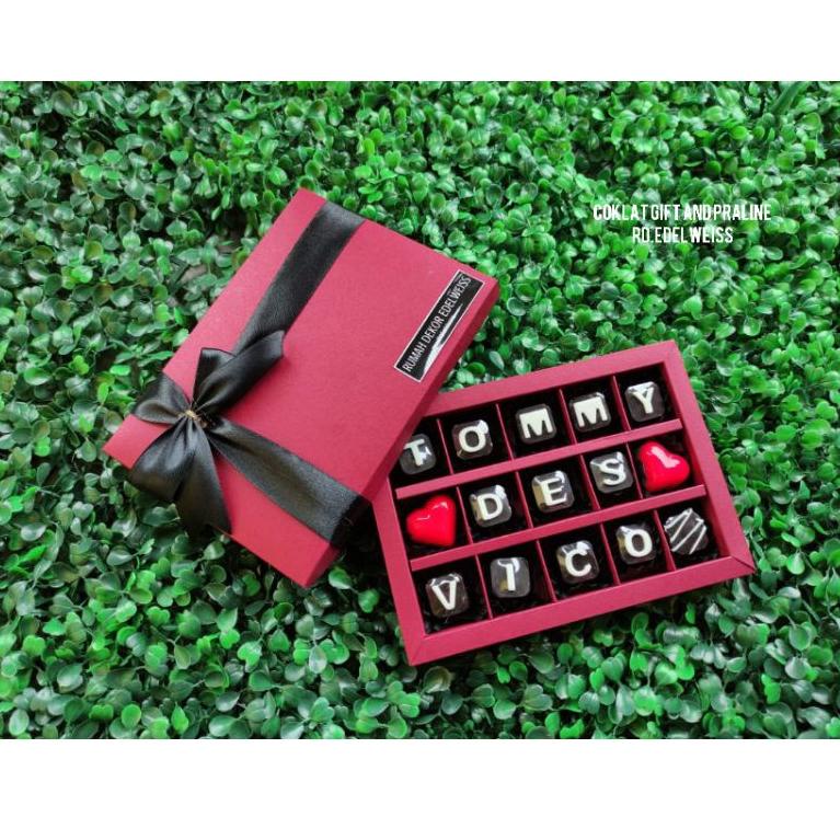 

⇦ COKLAT GIFT AND PRALINE ゴ