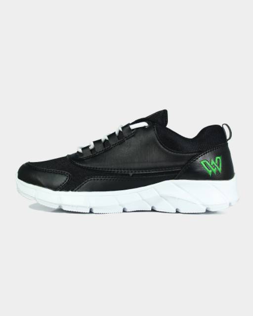 SEPATU PRIA RUNNING HITAM PUTIH WJ SNEAKERS UIH TERMURAH