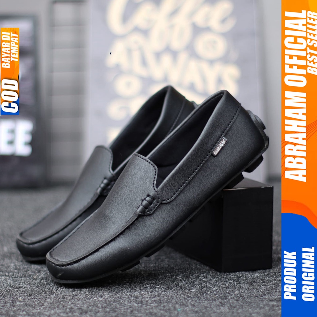 Sepatu Slip On Casual Anti Slip Kerja Santai Hitam Pria Abraham Vanezia