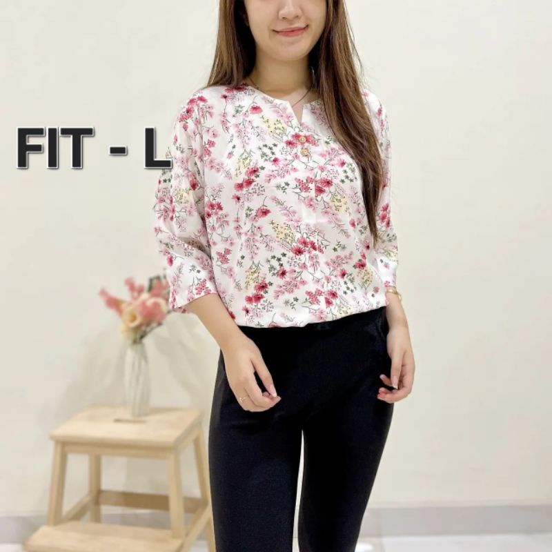 SHERATON LENGAN 3/4 V NECK WHITE BLOUSE /BUNGA SAKURA KYOTO FLOWER - DELIGHTLINE ATASAN VNECK WANITA-Fit L -GARDEN WHITE