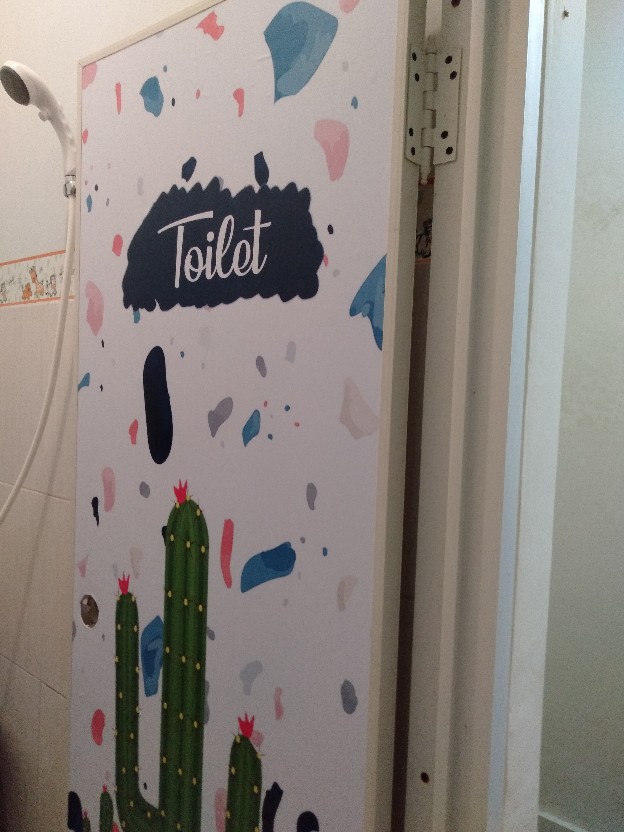 Stiker Pintu Kamar Mandi Motif Bunga A8