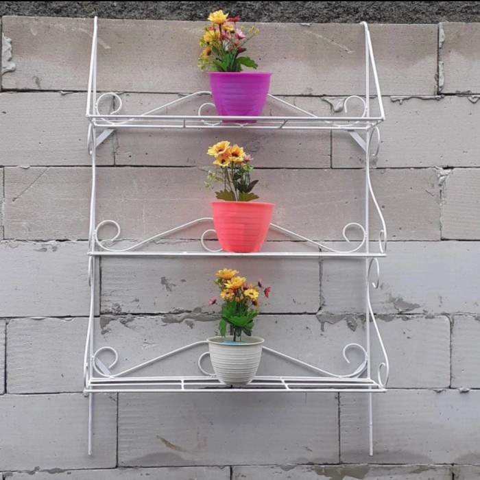 Rak Tanaman - Rak Besi Gantung 3 Susun Untuk Tanaman Hias
