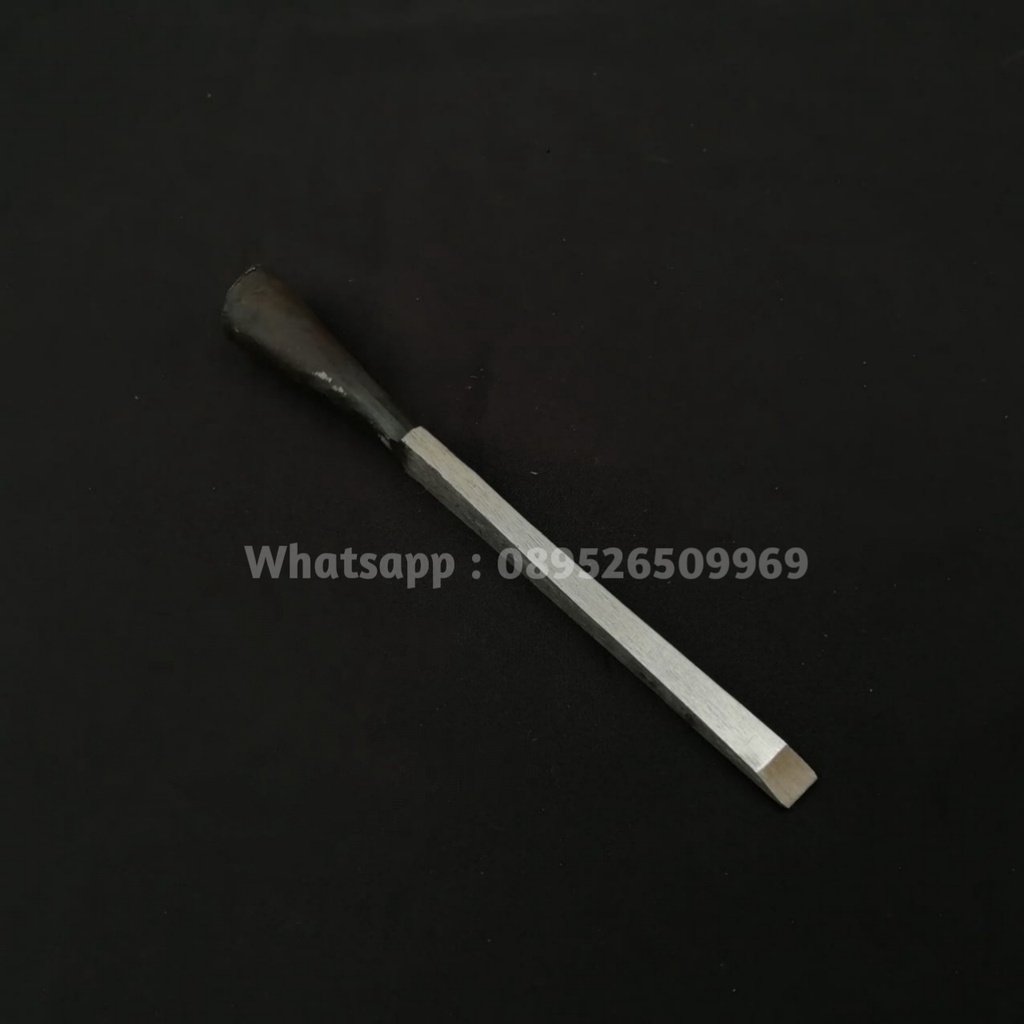 

Pahat Tatah Kayu Baja Per Berkualitas Ukuran 1cm