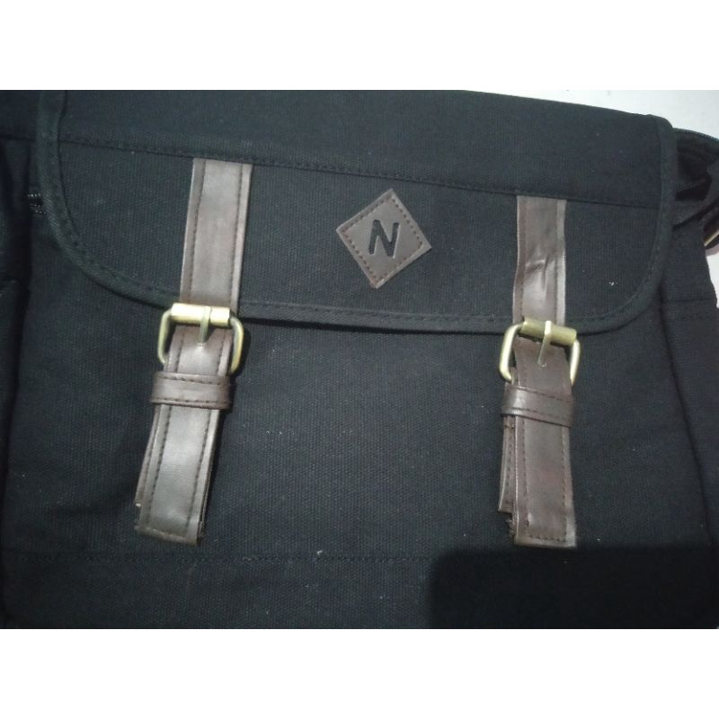 TAS SELEMPANG NEVADA