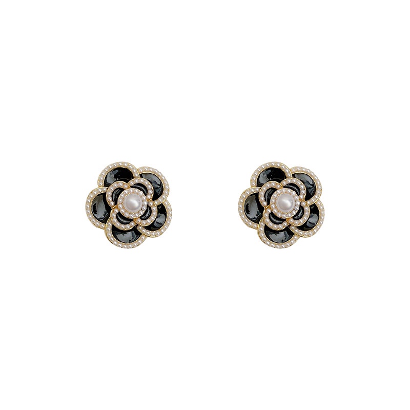 Anting Stud Silver Needle S925 Hias Mutiara Camellia Warna Hitam Untuk Wanita