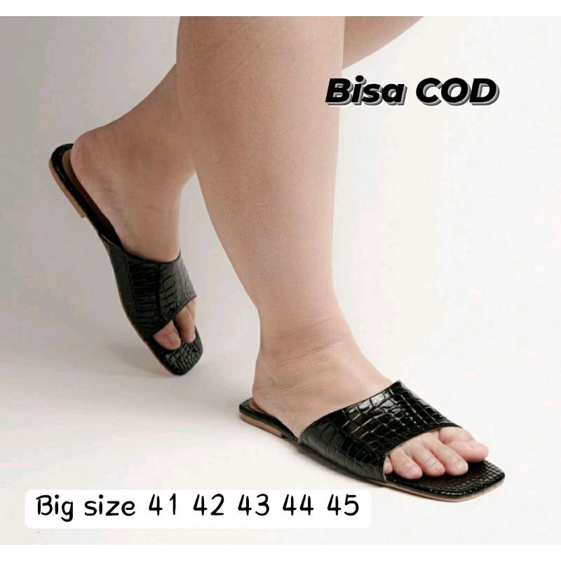 Sandal CROCOnois Big Size 41-45 Sendal Teplek Hitam Kulit Buaya Size Besar / Sandal Slop Santai Clasik Hitam, 41