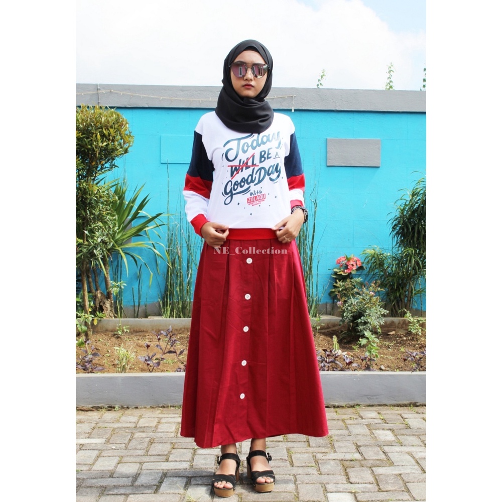 Rok Panjang Wanita Aksen Kancing Putih Bahan Katun Warna Merah Cabe