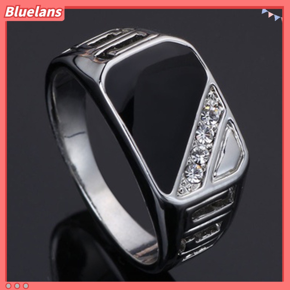 Bluelans Cincin Pria Model Lebar Bentuk Segitiga Aksen Berlian Imitasi