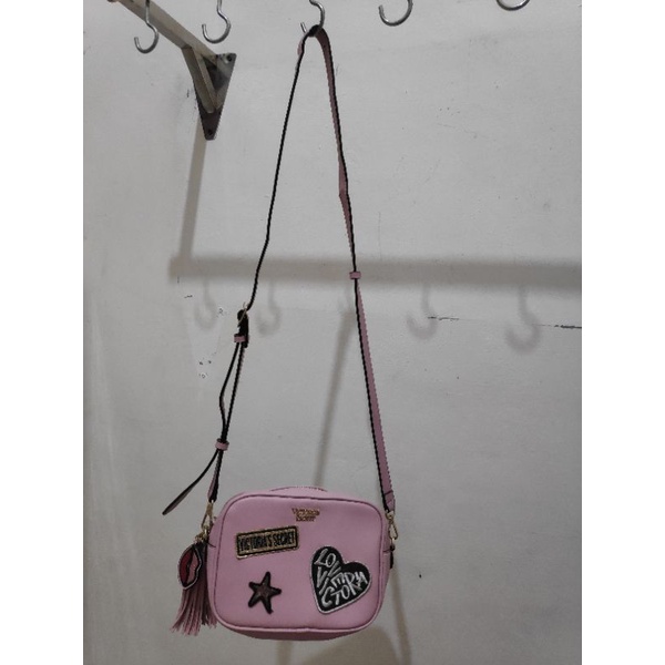 (PRELOVED) SLING BAG VICTORIA SECRET