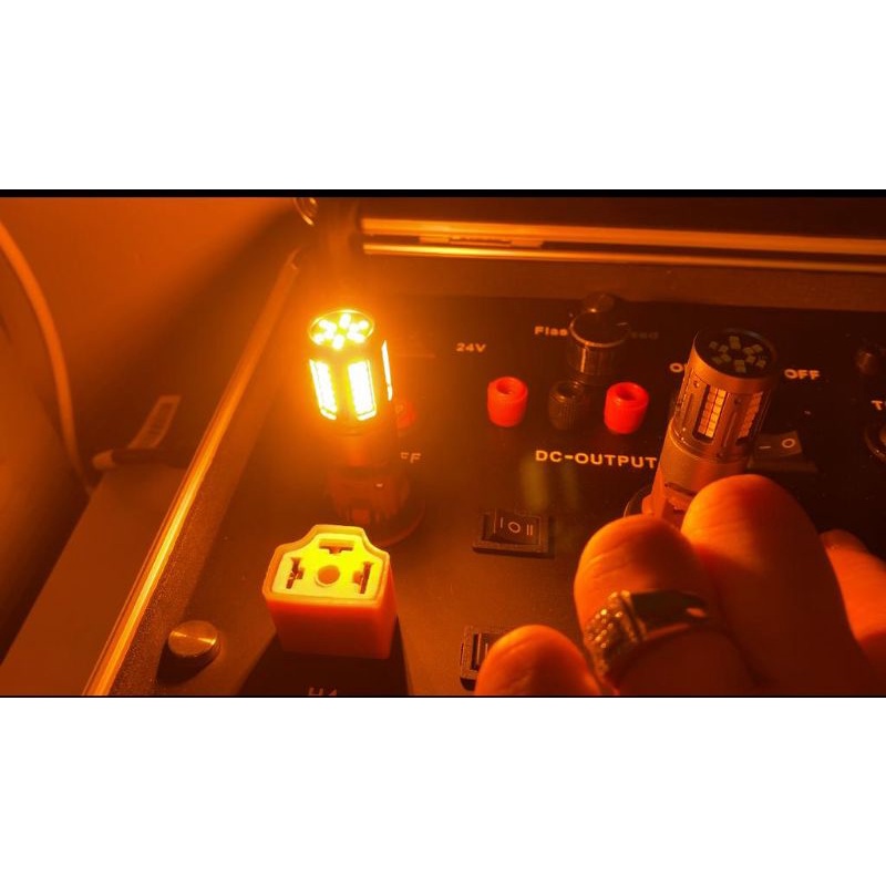 Lampu Sein Mobil 7440 kaki 1 T20 12 volt 25 watt 84 Led
