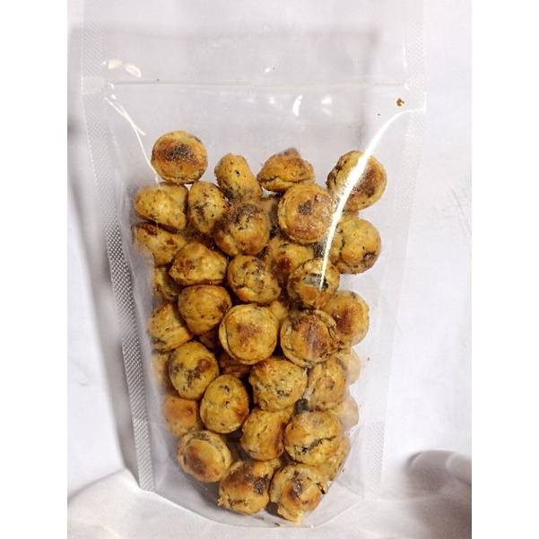

Kue Sus isi Coklat - Cemilan