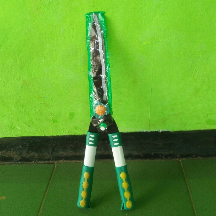 Gunting Rumput Fiber // Gunting Rumput