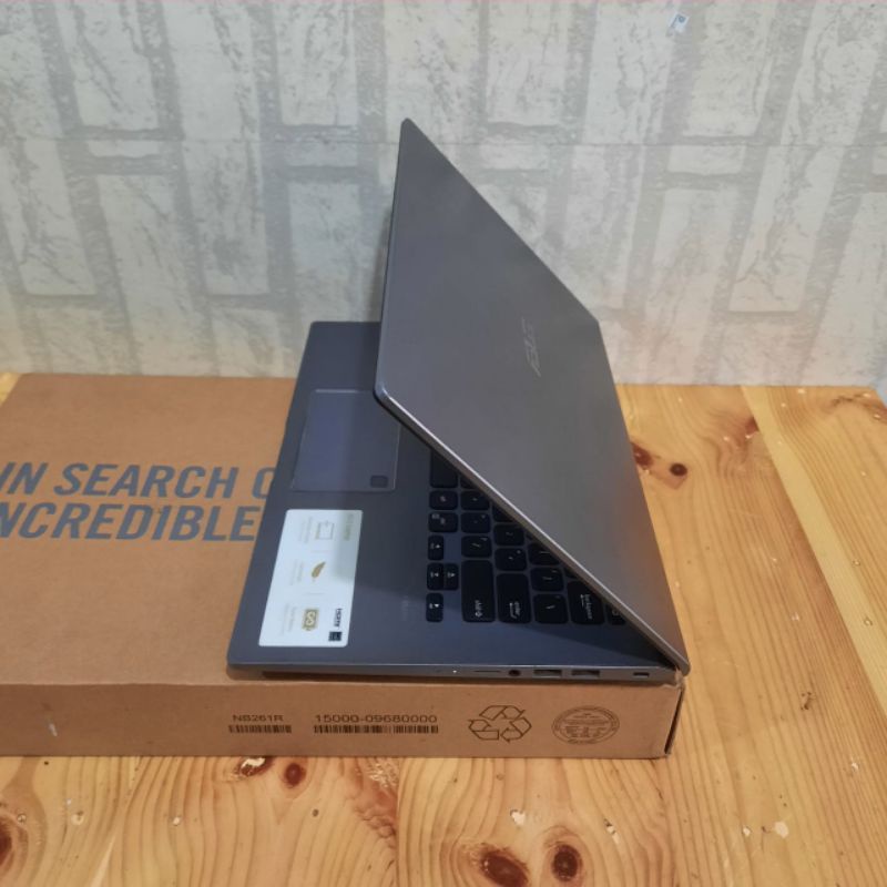 Laptop ASUS VIVOBOOK A409U Cor i3-7020U Ram 4GB/SSD 128GB HD Grapic 620