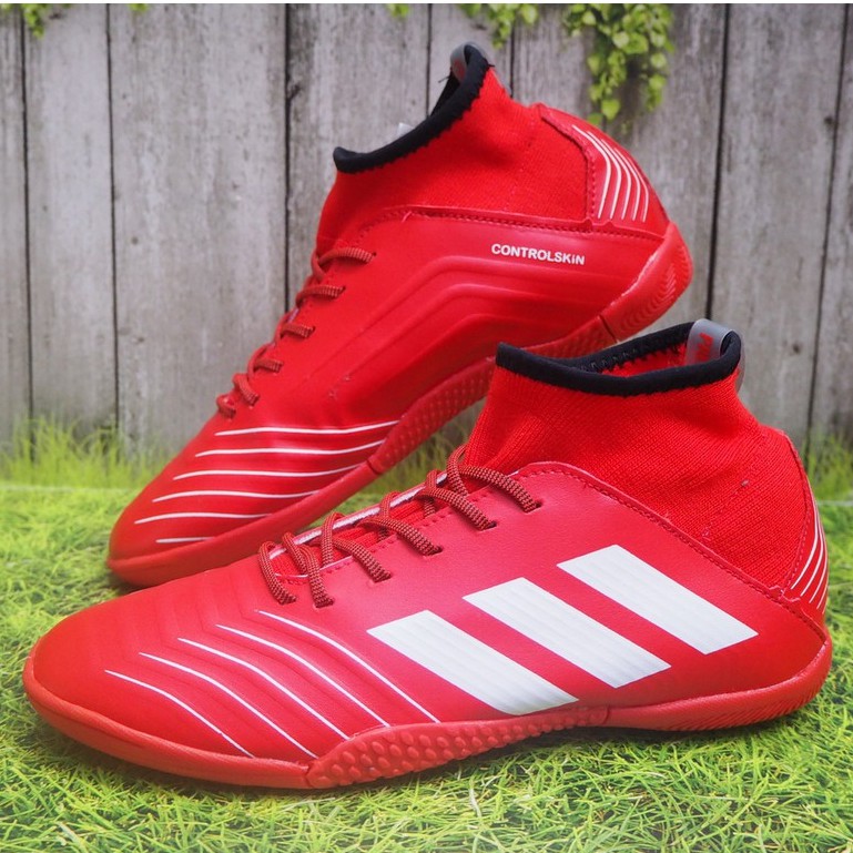 17.3 adidas boots