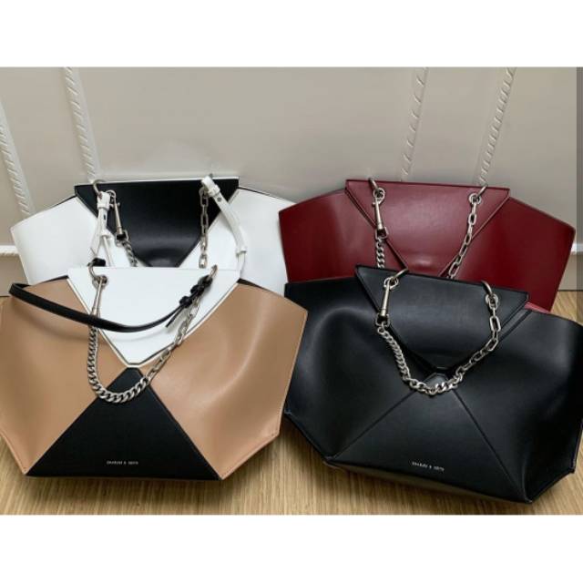 Tas cnk thin chain handle sculptural tote bag