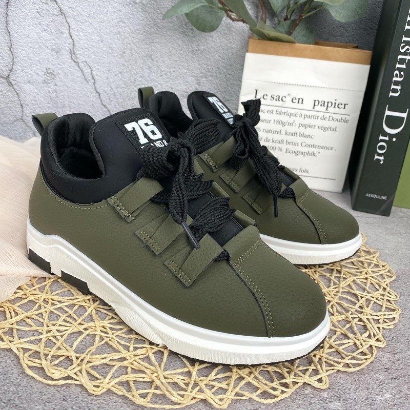 sneaker tali 833 sepatu wanita import