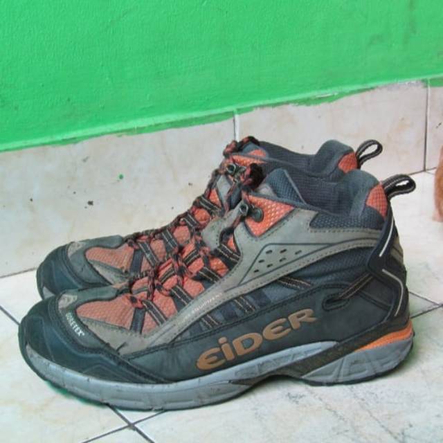 Sepatu Gunung Bekas Hiking Shoes Second