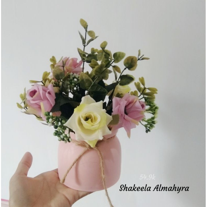 BUNGA HIAS / BUNGA MAWAR/ BUNGA MEJA