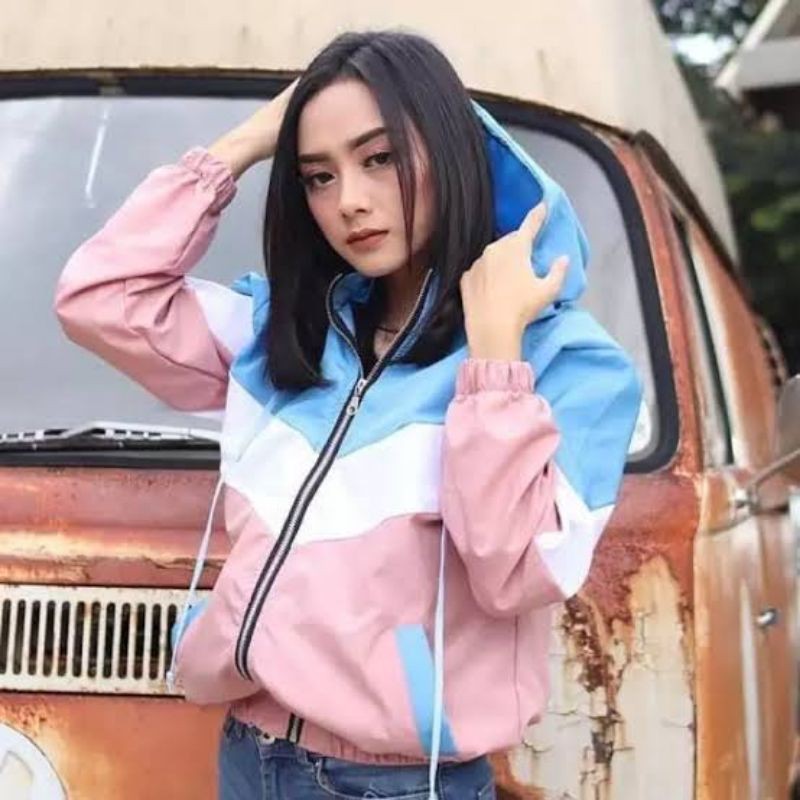 JAKET WANITA PARASUT PEDRO COMBINASI( puring)