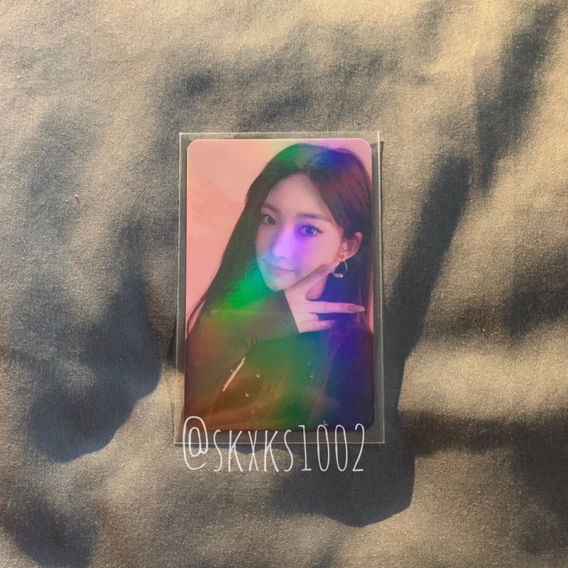 EVERGLOW Sihyeon KMStation Fansign Photocard