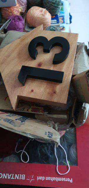 Nomor Rumah Huruf Timbul Akrilik