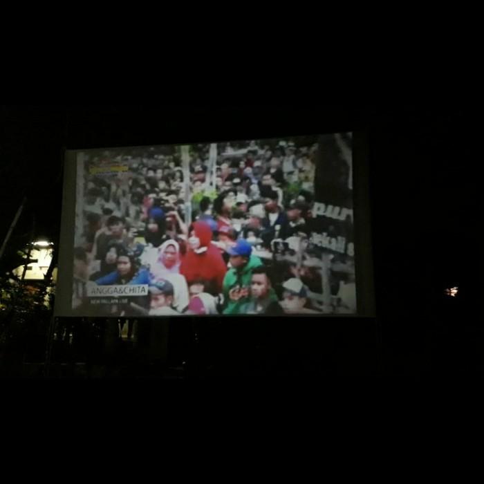 Proyektor / Layar Proyektor Putih Polos Size 150Cm X 250Cm