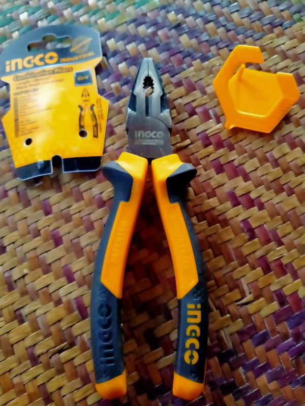 Tang Kombinasi Industrial 7  Ingco 7 Ingco