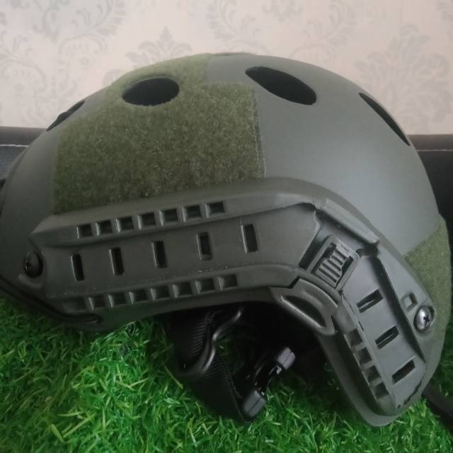 Helm tactical - helm tactical mich 2001